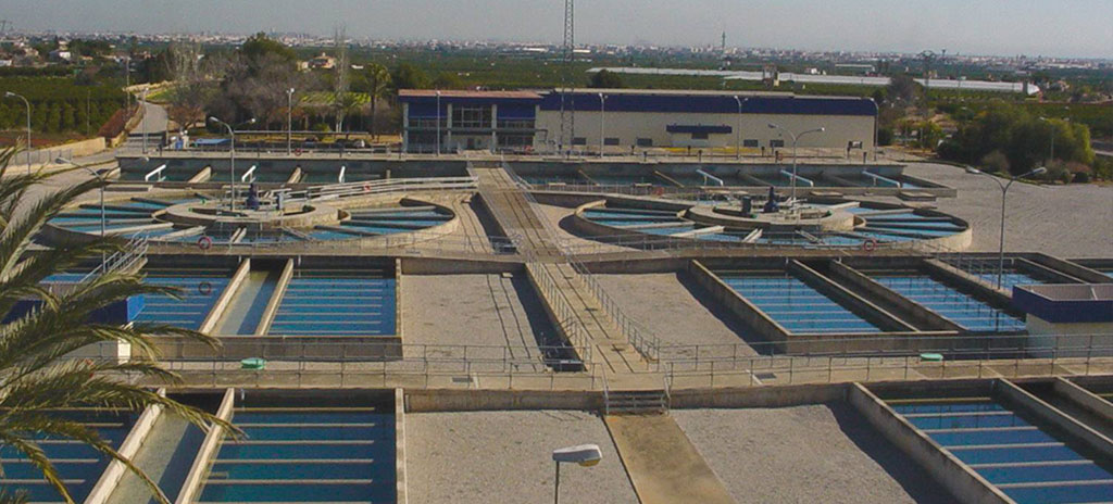 Eliminación de sedimentos de una planta de tratamiento de aguas