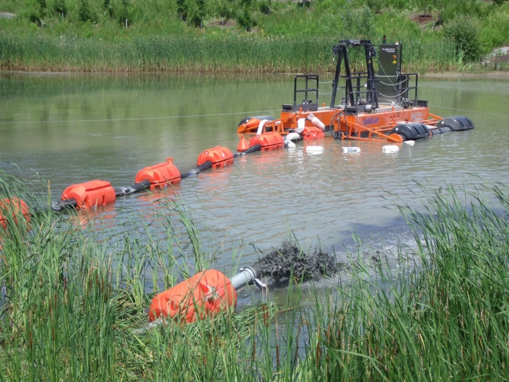 Remote controlled dredge for dredging in a residential area 1