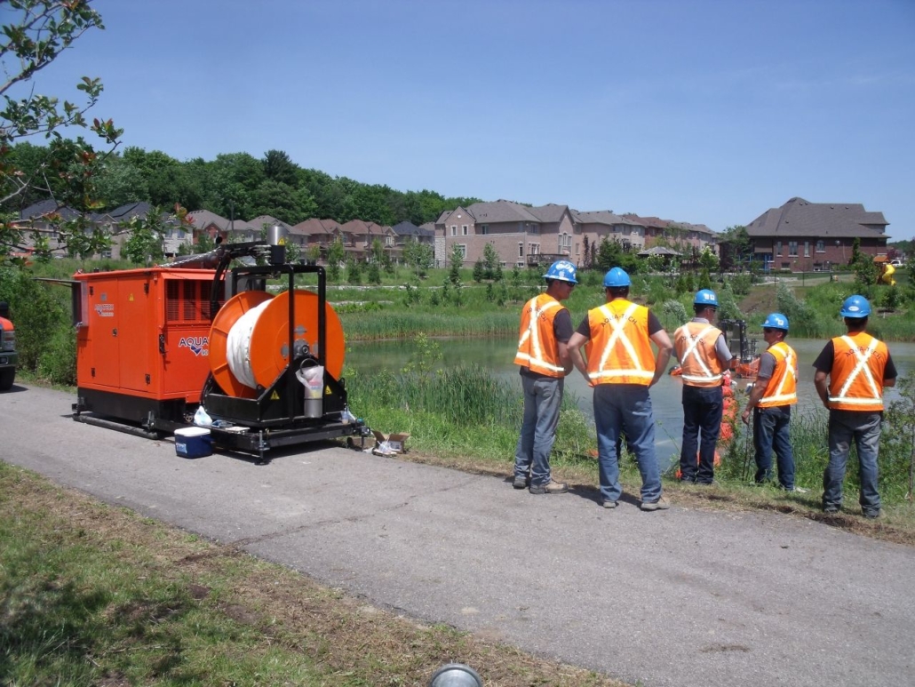 Remote controlled dredge for dredging in a residential area
