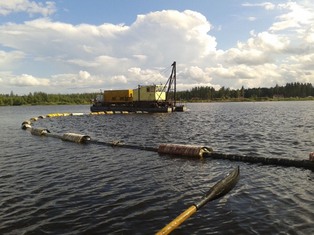 Cable dredge in sand and gravel quarry