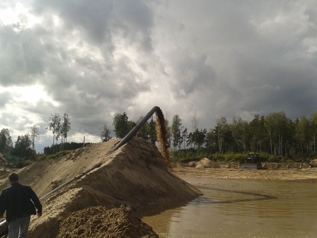 Cable dredge in sand and gravel quarry 1
