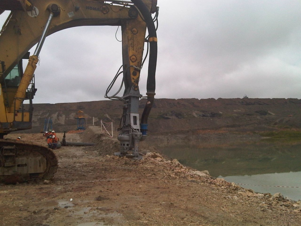 Mining sediment dredging with a hydraulic pump